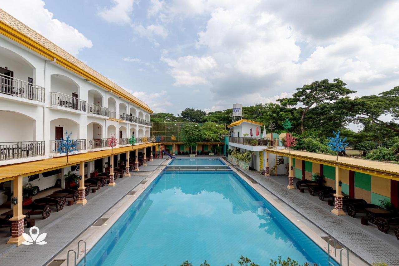 Zen Rooms Rosario Resort Batangas Exterior photo